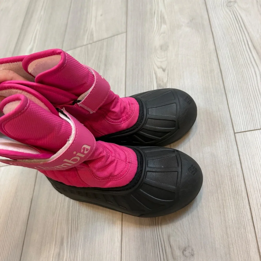 Columbia Powderbug Plus II Snow Boots Pink Black Girls Size 3 BY6077-695 400g